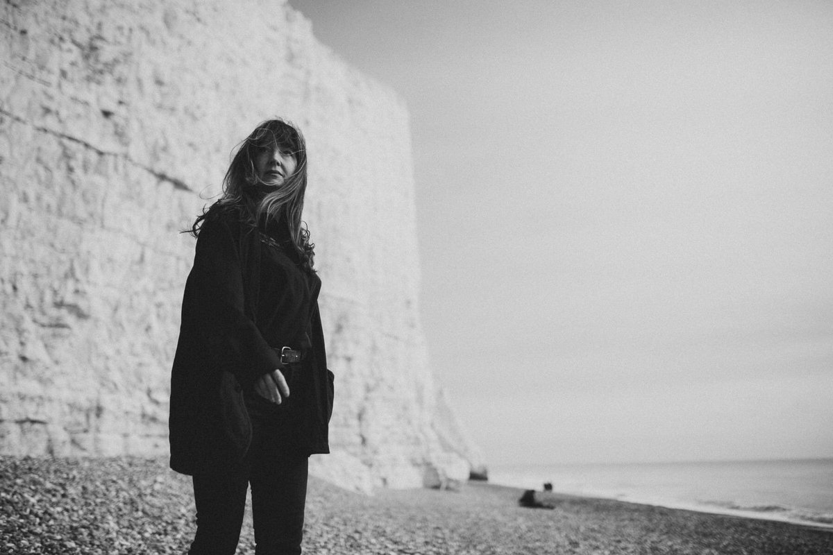 TheABRecords's tweet photo. “The process of songwriting is usually one of trying to bring to life, through music, a truth or feeling that grips or inspires me.”
@kateellismusic talking in #AB77, available NOW!
Listen to the music here:
https://t.co/IV1VjJ9cxc https://t.co/zZW2cPh7CG