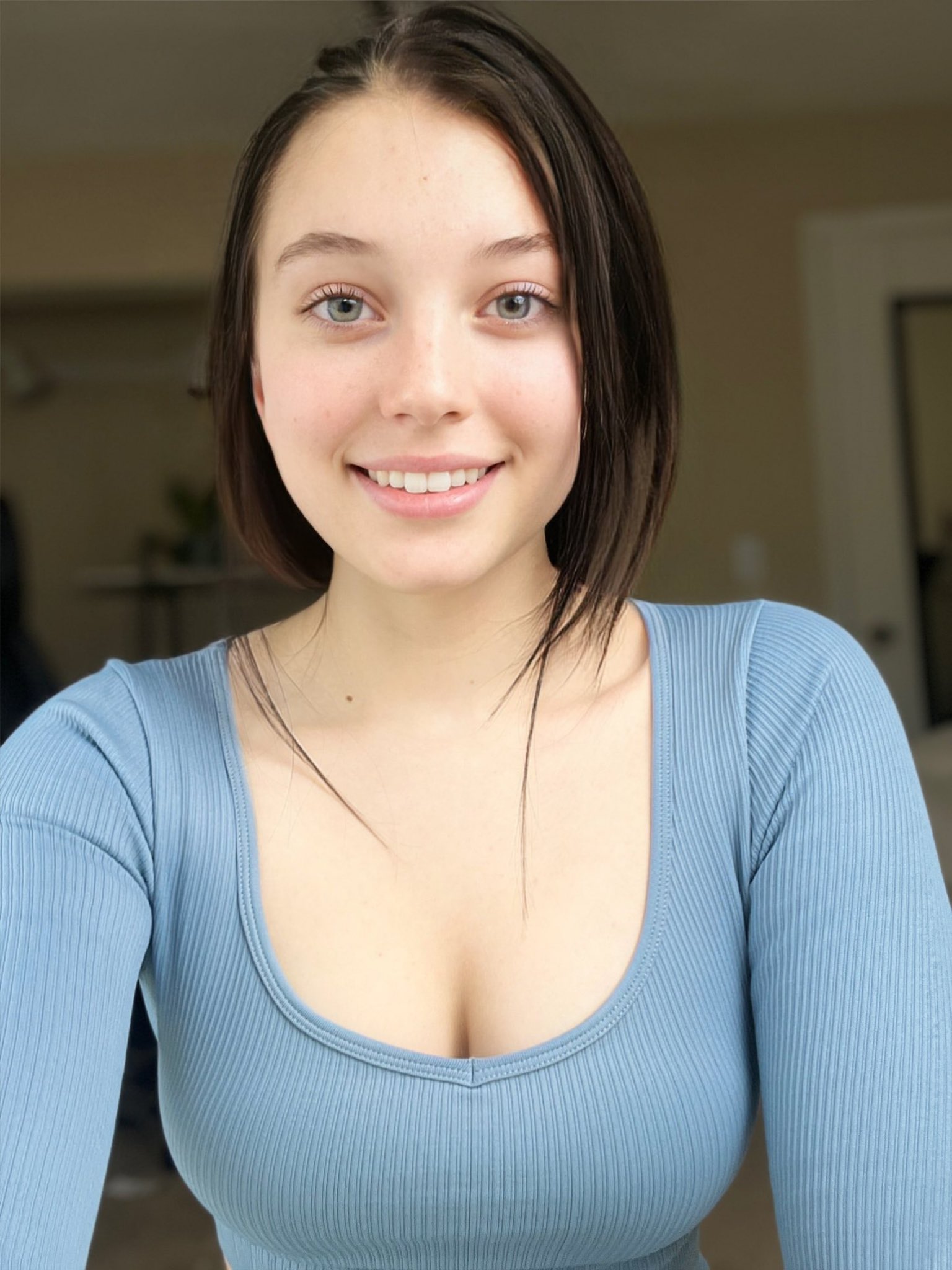 Yony on X: ❤️ happy day Twitter Friends ❤️😊 t.coC5WpZ7DRfo  X