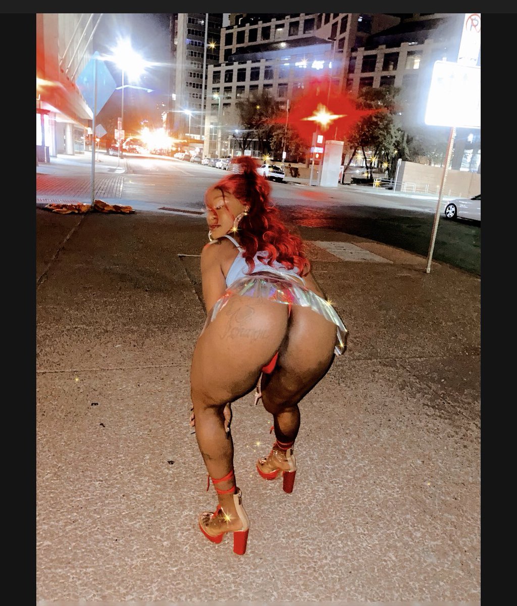 BiGE07748880's tweet photo. BIRTHDAY BEHAVIOR 🥰🖕🏾💃🎂#downtown #bankofamerica #rap #birthdaygirl #MyWay #amazonsmile #ass #2023NewYear https://t.co/e3NDVXHDyA