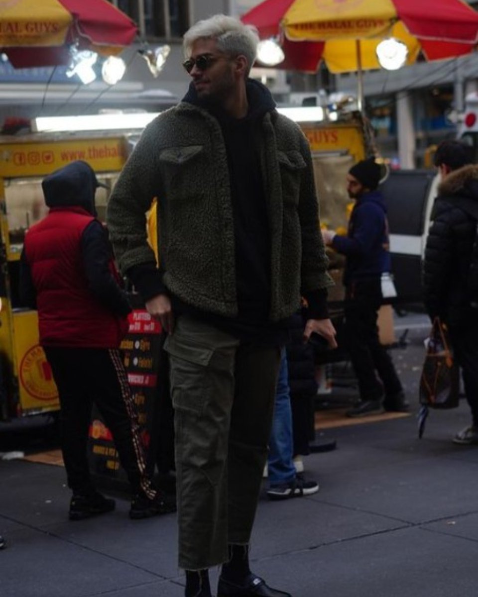 HalalGuys's tweet image. 📸 Fashion, The Halal Guys' addition.

Models: @viniciuscheidt, @legacy_v2, @_sakuracynthia

#TheHalalGuys #WeAreDifferent #BeDifferent #Fashion #NYCFashion #WorkIt