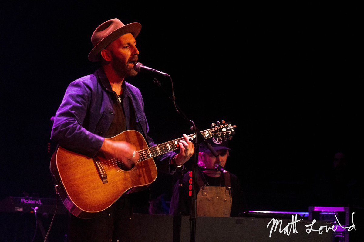 DeitraMagPhotos's tweet photo. Mat Kearney live at the Gillioz Theatre 
•
11/16/2022
•
#matkearney #gillioztheatre #downtownsgf #music #livemusic #concert #nightlife #performance #acoustic #backandwhite #crowd https://t.co/KvLOwV5QpP
