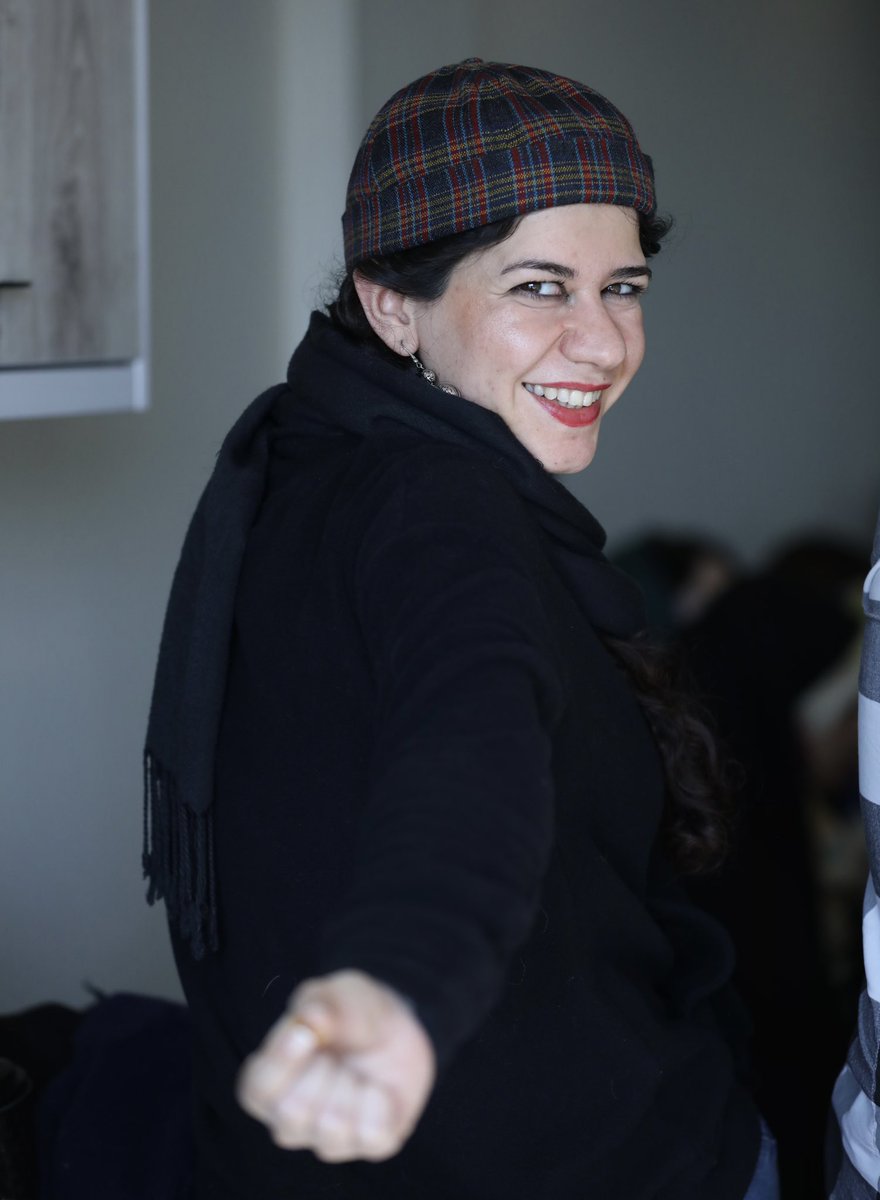 نه روز از بازداشت دخترم #نسیم_سلطان_بیگی می‌گذرد. نسیم همچنان در انفرادی نگهداری می‌شود و انفرادی شکنجه است. ما نگران وضعیت او و امیدوار به آزادی‌ هر چه زودترش هستیم. 
#nasim_soltanbeygi