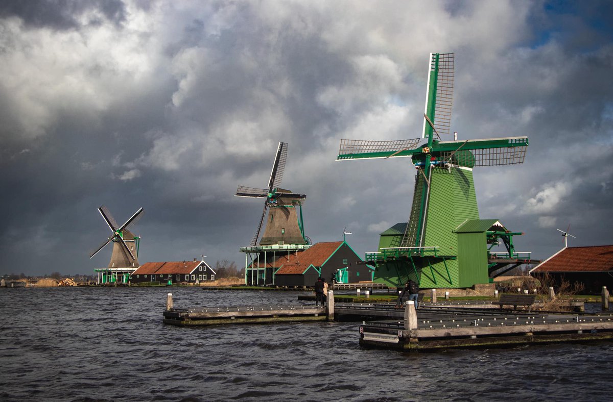unlockingfrance's tweet photo. Just back from a trip to #Amsterdam. Poured rain for 3 days straight &amp; we still loved it. #Beautiful city! Pros - #canals, people, restaurants, day trips. Cons - (very) expensive food &amp; bad weather. Hoping to return in the spring/summer and see it at its best! #zaanseschans https://t.co/vcjh5Lx8So