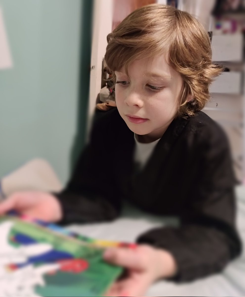 JaiMartin's tweet photo. When your kid comes home in a gi after karate and you realize he looks exactly like young @MarkHamill https://t.co/ewWbrBFHAg