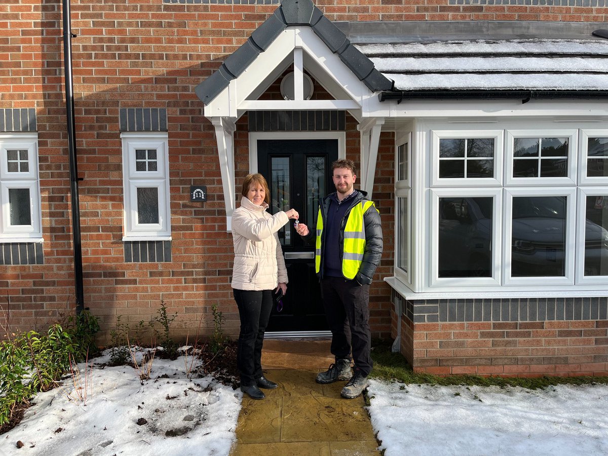 Connor11DEV's tweet image. Completed my first ever #handover  yesterday of two stunning houses on behalf of Archway Homes. Hopefully the new owners are pleased!

Big thanks to the site team and CPC for their help throughout. @MuirDevelopment