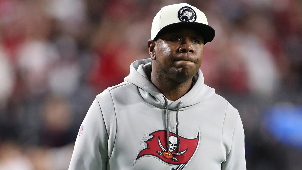 BucNation813's tweet photo. Buccaneers fired Bryon Leftwich! Well you shouldn't be surprised one bit! It's unfortunate this happened someone had to take the fall. #GoBucs #Leftwich #Buccaneers #NFL https://t.co/6eQUhtuDgv