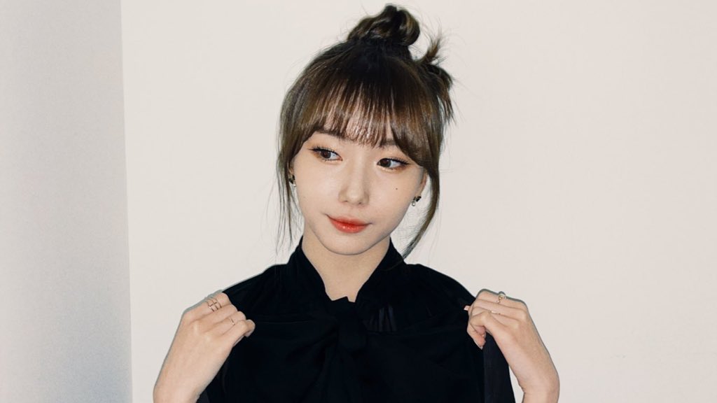 YOUNGEUNFILMS's tweet photo. mademoiselle? https://t.co/mMh3jIdHCI
