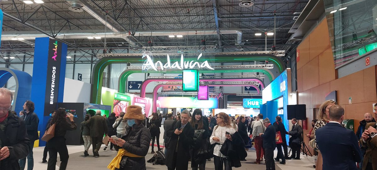 Worldcom OOH tweet media