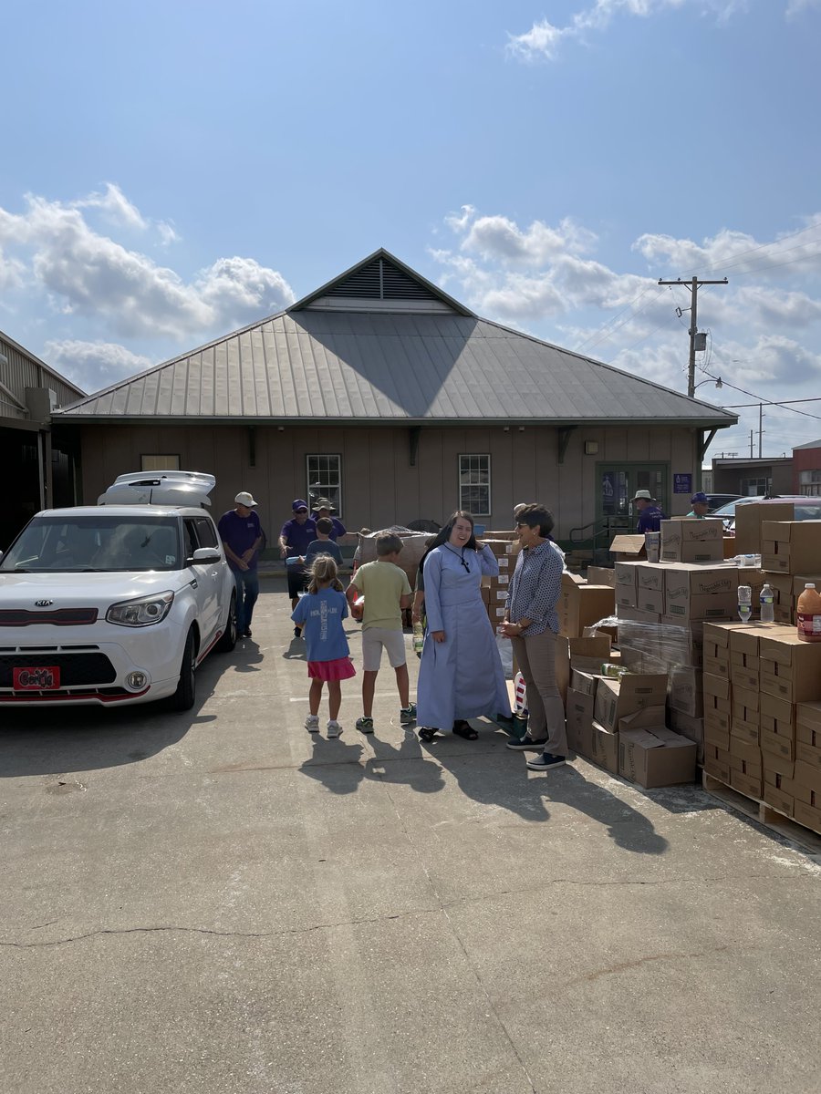 CCSWLA's tweet image. SNAP appointments available. Please visit catholiccharitiesswla.org or facebook.com/catholiccharit…