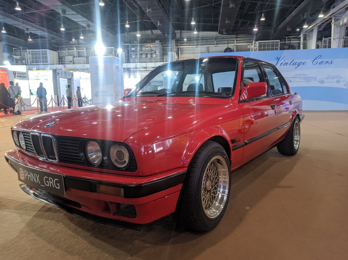 GlassMetal_'s tweet photo. #AutoExpo2023 
Classic cars #BMW m3 #Mercedes https://t.co/BDWXcDUpXA