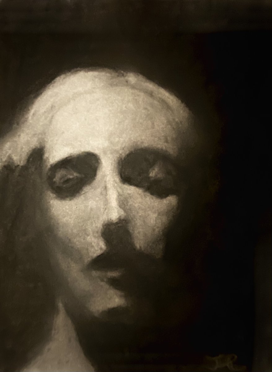 AKellerRCK's tweet photo. Advanced Art I students create reductive charcoal drawings of classical sculpture. Have you ever tried drawing with an eraser? π¨ #Ketchamnation #charcoal #drawing #artclass https://t.co/XVt8PgLapD