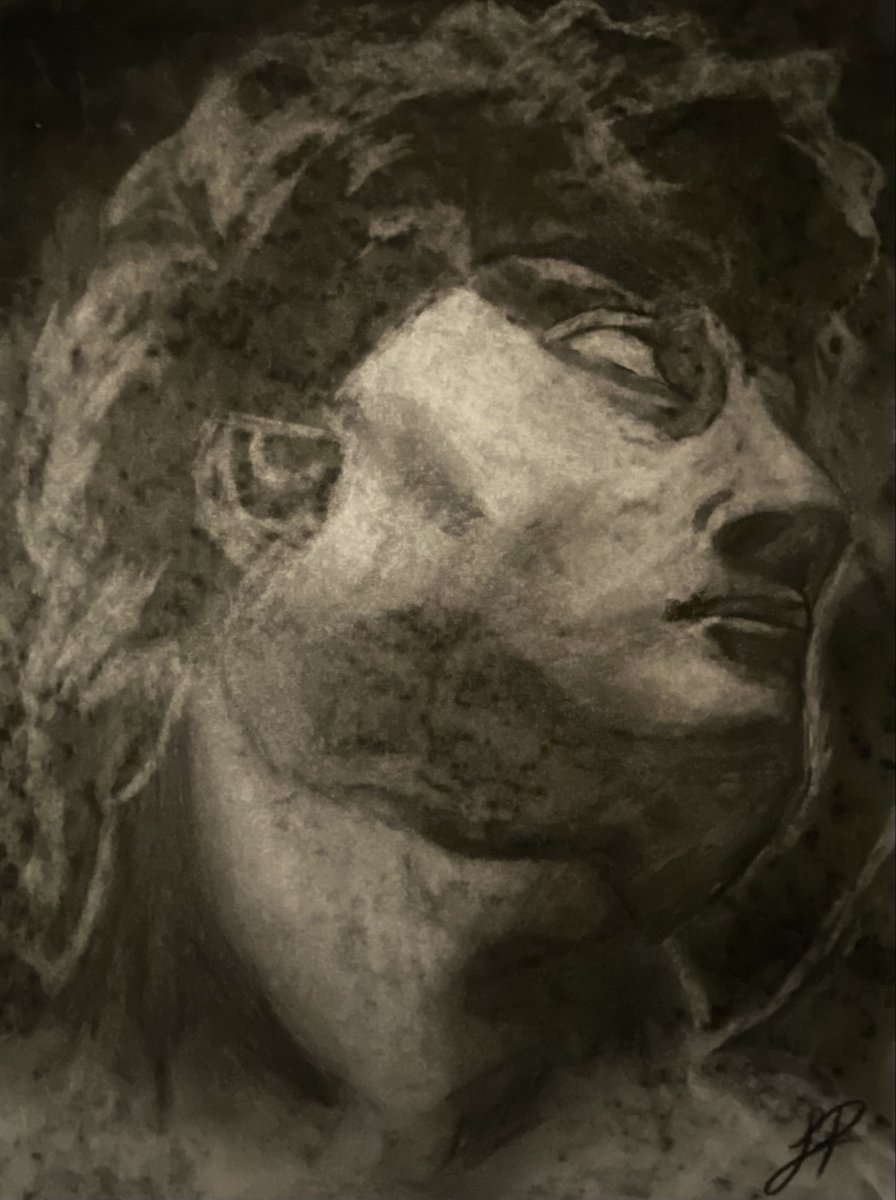 AKellerRCK's tweet photo. Advanced Art I students create reductive charcoal drawings of classical sculpture. Have you ever tried drawing with an eraser? π¨ #Ketchamnation #charcoal #drawing #artclass https://t.co/XVt8PgLapD
