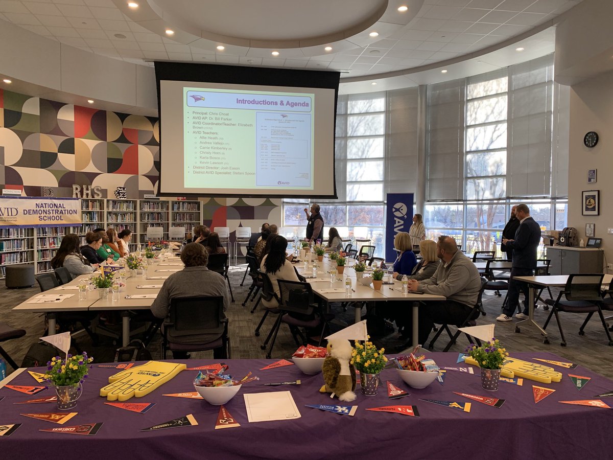 Awesome AVID Information Session today at the amazing National Demonstration Campus Richardson High School! Welcome Mesquite ISD. #avid