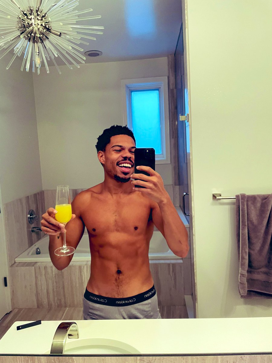 _TaylorBennett's tweet photo. Happy Birthday 2 Me 🥳 https://t.co/Hho5iz0oSa