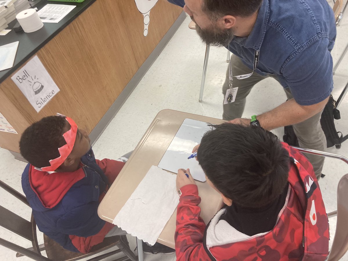 Mr. Johnson’s #SCSELDepartment newcomer class at <a href="/KnoxDoss/">Knox Doss MS</a> are working in group. They are discussing the characters and using descriptive words to increase the language used in their responses. <a href="/JamiJWarren/">Jami Warren</a> <a href="/laurasegerson/">Laura Segerson, Ed.D.</a> <a href="/floodm28/">Mitch Flood</a> <a href="/SchoolsSumner/">SumnerCountySchools</a>