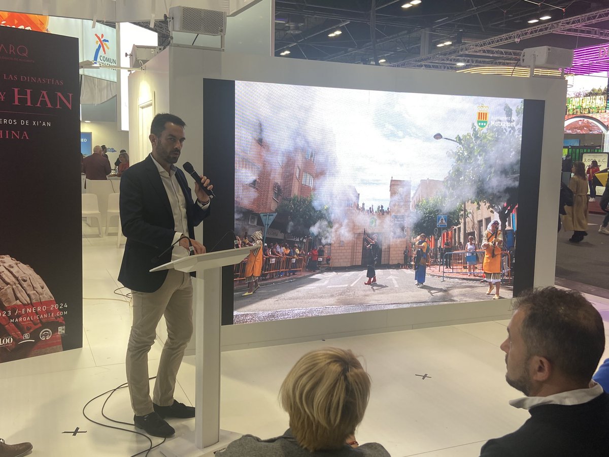 #Mutxamel presenta en #CostaBlancaenFitur el vídeo promocional de sus fiestas: ‘La Esencia Festera de Mutxamel’ @MutxamelTurismo