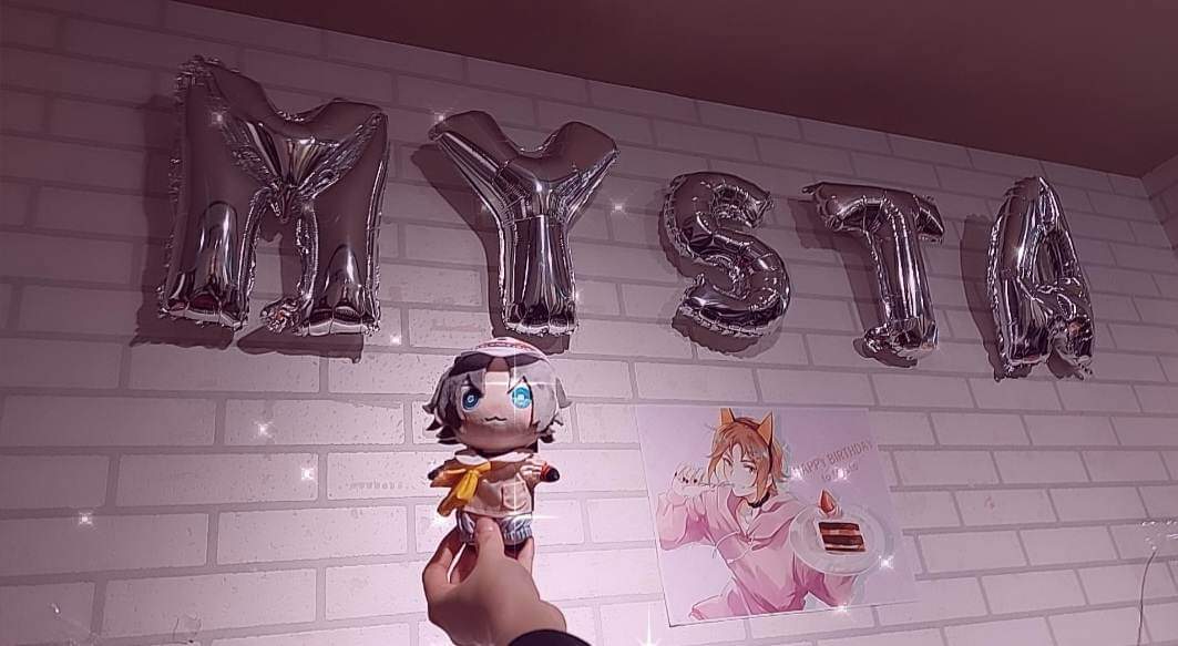 chaoyan430's tweet photo. Happy birthday to the world's most adorable and charming detective！
The most beautiful thing in the world is to meet you🦊
#MystaRias
#MystaDay2023
#ミスタ・リアス誕生祭2023 https://t.co/DijRYTftl9
