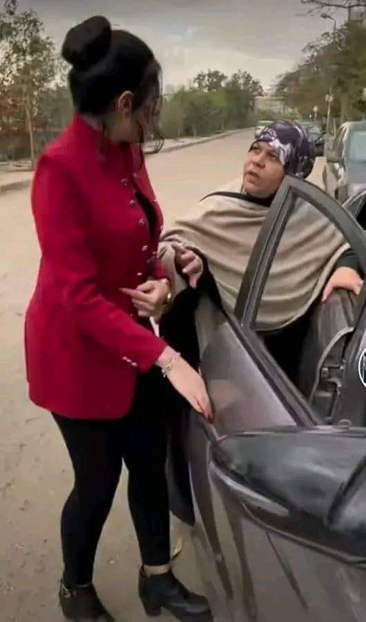 SherifM666's tweet image. سؤال: الجلوس في الكرسي الامامي  من حق "الام" أم "الزوجة"