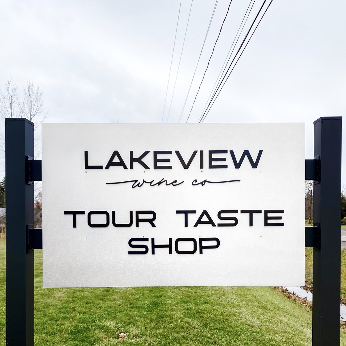 This is your sign to come and spend the weekend with us here at Lakeview! Take a tour, enjoy a tasting, and pose for a photo in front of our brand #NEW sign to remember your visit! 🍷📸
