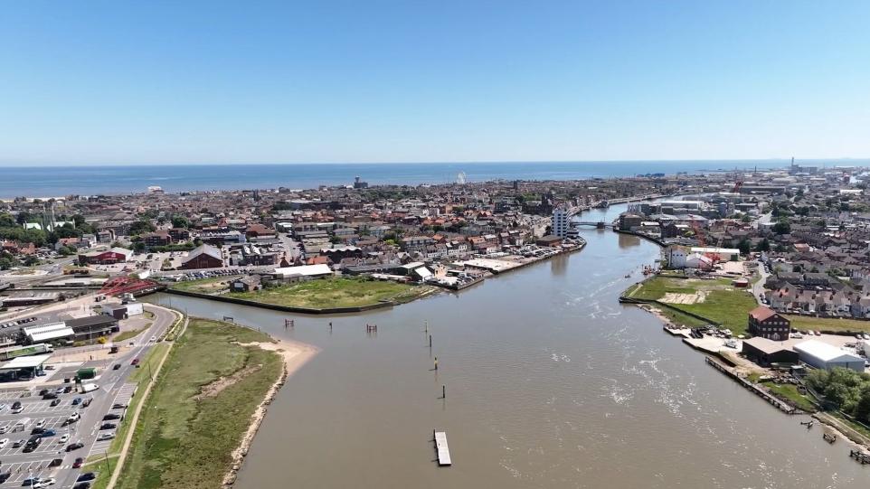 Fantastic news for Great Yarmouth today with the announcement that the borough council has been awarded £20m from the Government’s Levelling Up Fund to regenerate the North Quay area of the town.