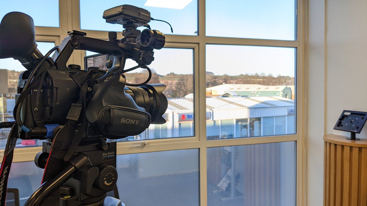 media2u's tweet image. Set up for some pieces to camera in Portsmouth.