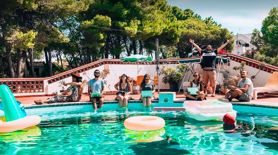 Want to Explore #Bali &amp; Make Remote Work an Adventure? 🌴 🏄

This February work remotely with 9 ambitious #remote professionals 

𝗚𝗘𝗧 €𝟭𝟬𝟬 𝗢𝗙𝗙 𝘄𝗶𝘁𝗵 𝘁𝗵𝗲 #𝗖𝗢𝗪𝗢𝗥𝗞𝗜𝗡𝗚𝗗𝗔𝗬𝗦 𝗱𝗶𝘀𝗰𝗼𝘂𝗻𝘁 𝗰𝗼𝗱𝗲.
remote9.com/bali-february-…
#digitalnomad #remotework