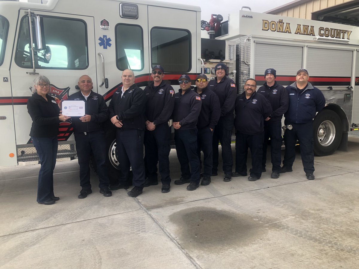 DACinformation's tweet photo. Doña Ana County Deputy Fire Chief is the newest recipient of a Patriot Award! https://t.co/JpY1a6zRik

#DACfire #HRproud #DACfamily #EmployeeRecognition #PatriotAward 
@ESGR @DeptofDefense https://t.co/gV7VF6mOlu