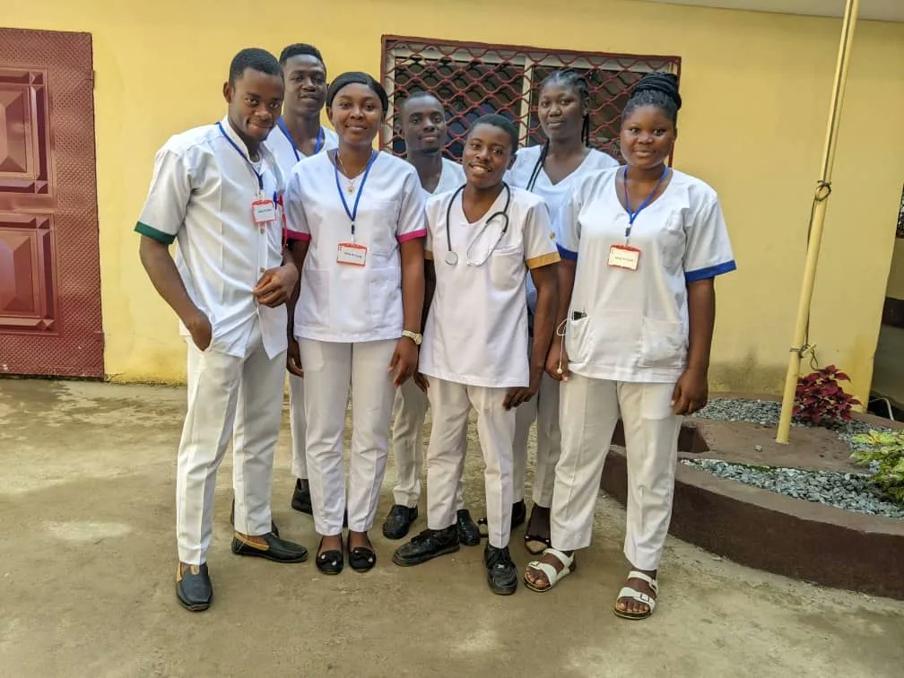 HuibCameroon's tweet photo. Biomedical students at HUIB, united in their passion for the field.
Check out this photo of them, standing together and ready to take on the world.
#HUIB #BiomedicalScience #TogetherWeCan https://t.co/j3BGKAyzGD