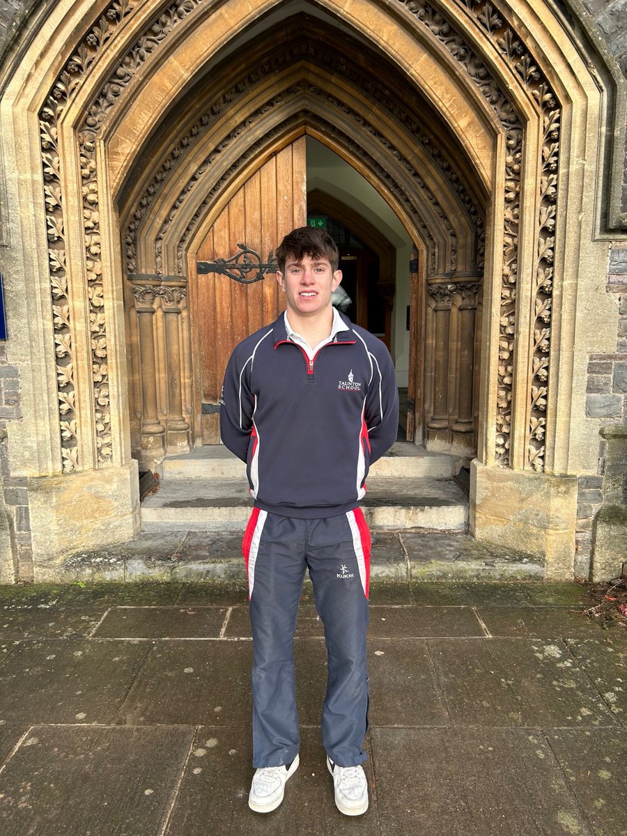 Congratulations to Charlie (1st XV captain) on being selected for the South West Lambs Rugby Team! 🏉 A fantastic achievement and we can't wait to watch your matches 🤩 #Rugby #RugbyTeam