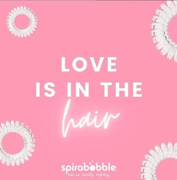 Is Thursday night your date night? 💒

Time together before the whirlwind of the weekend starts?

@spirabobble Love is in the hair 😍

#romantic #nightout #couplegoals #hairupspirallystylishly #spirabobble #hairinspo #treatyoself #giftideas #datenight #couple #giftsforher