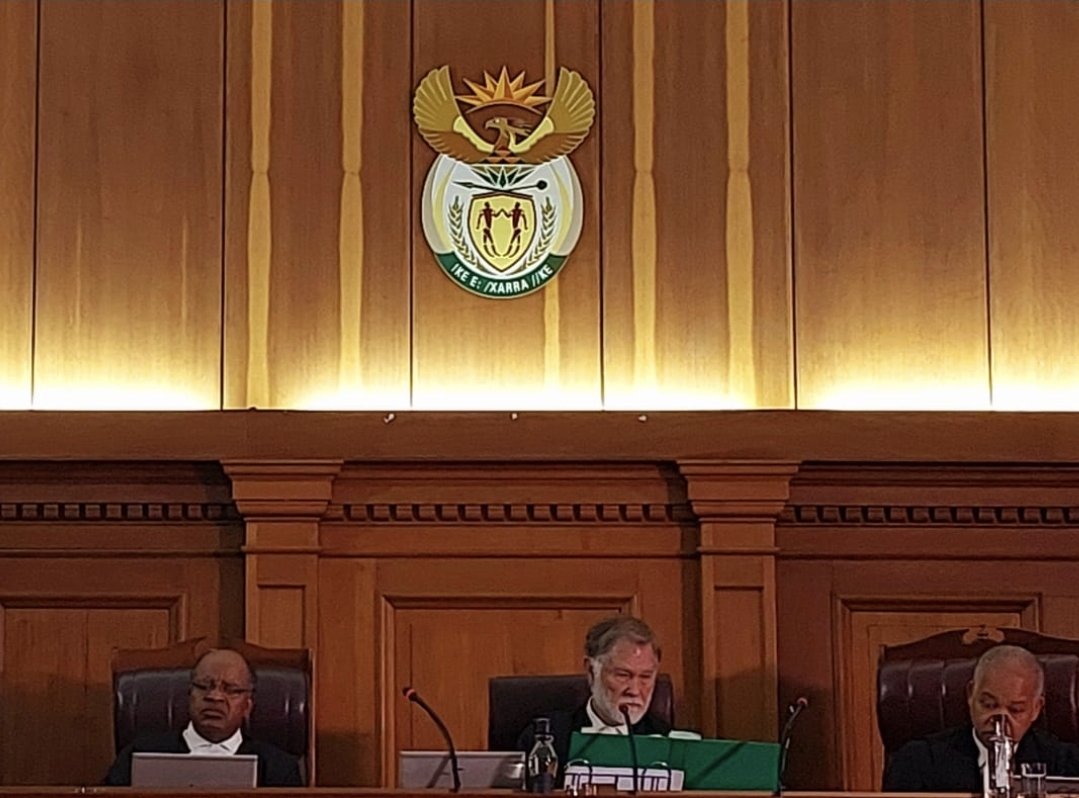 JGZ_Foundation's tweet photo. Civil Court in Black Robes - Criminal Court in Red Robes.
These two different Courts have different levels of thresholds for their decisions.
Civil Court- balance of probabilities.
Criminal Court - beyond reasonable doubt. https://t.co/eeRPchb9FW