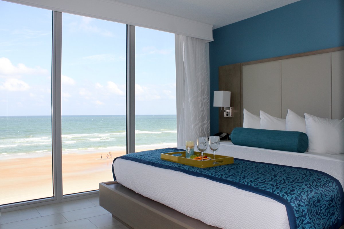ExploriaResorts's tweet photo. POV: You're waking up in Daytona Beach and this is your view. 🌅

#LoveDaytonaBeach #ExploriaLife #SpringBreak

📍Grand Seas by Exploria Resorts https://t.co/VOgfSnJl1T
