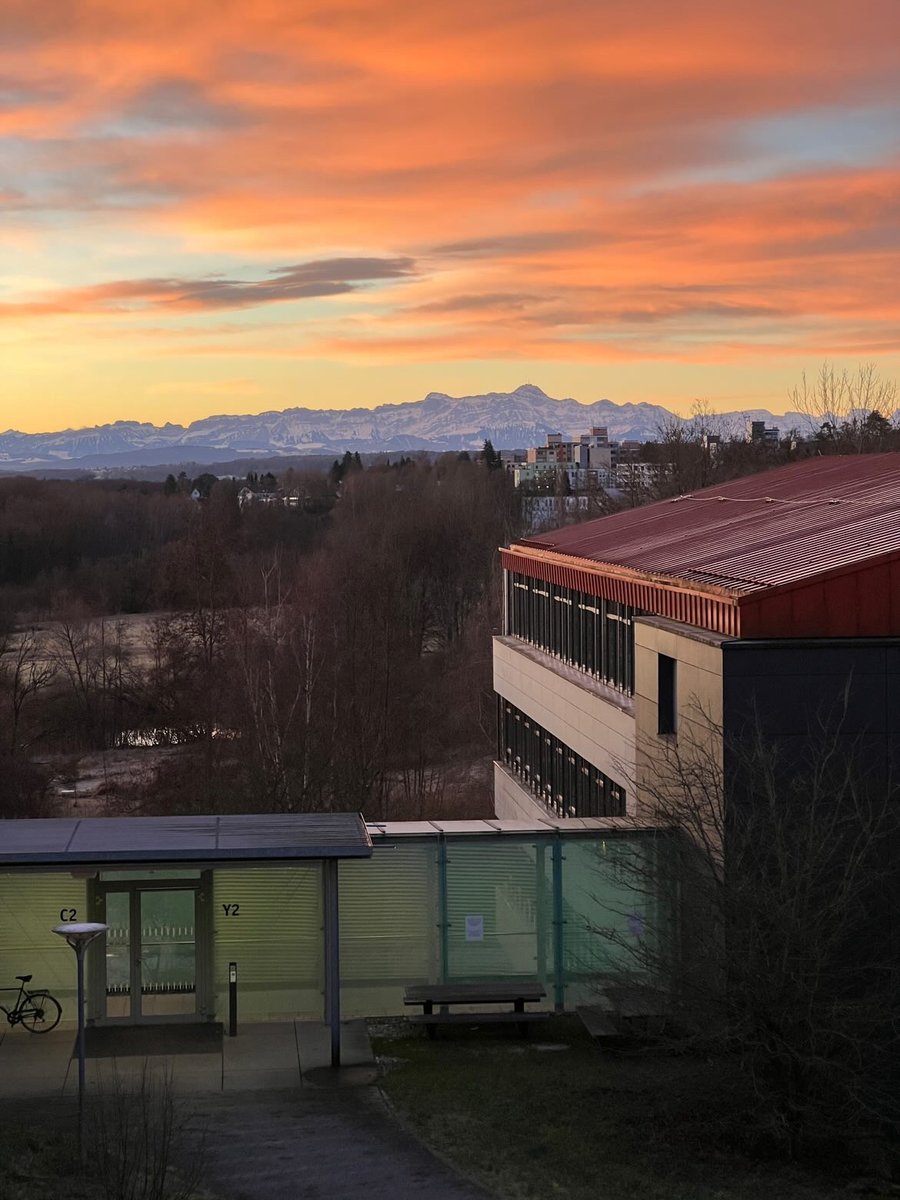 Don’t miss to apply for our visiting fellowships and jobs @EXCinequality at @UniKonstanz. 
We are enthusiastic #SocialScienceScholars and have #workspace with a view. #viewfromtheoffice #Bodensee