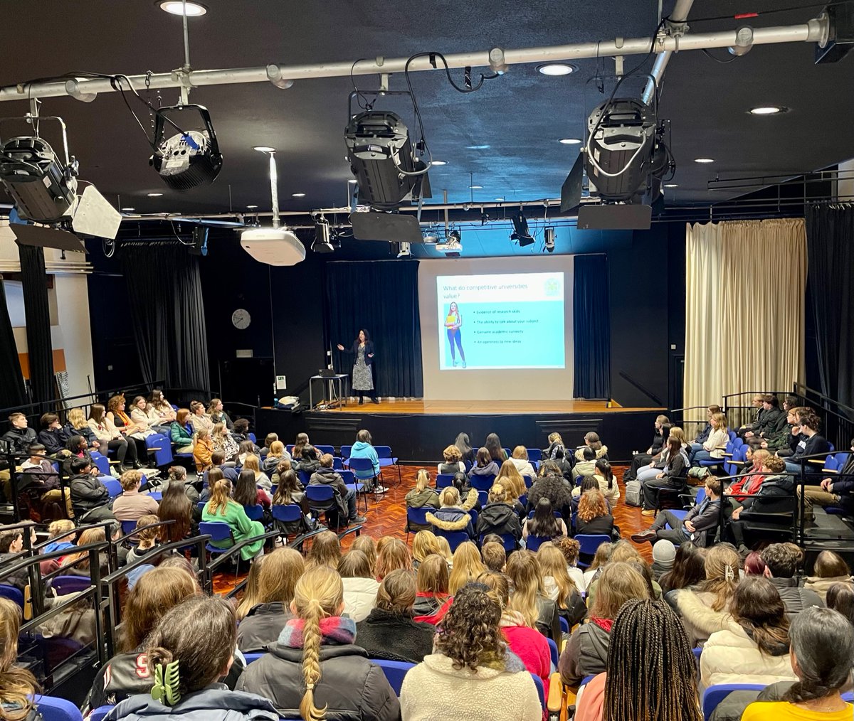 Last night we launched this year's HE+ programme, which we run in collaboration with the @cambridge.University.

We had 500 enthusiastic students from 12 schools and colleges on site, for the first in a series of evening lectures and masterclasses.