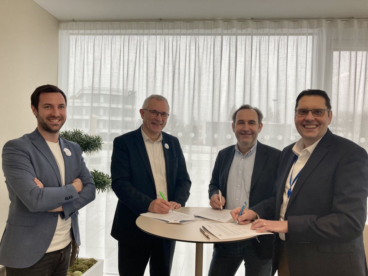 [PARTENARIAT] Renouvellement du partenariat
Le Cerfrance Loire-Atlantique est fière d’annoncer le renouvellement du partenariat avec Le Village by CA Atlantique Vendée.
Cette signature vient renforcer notre ambition commune d’accompagner au mieux nos clients dans leurs projets.