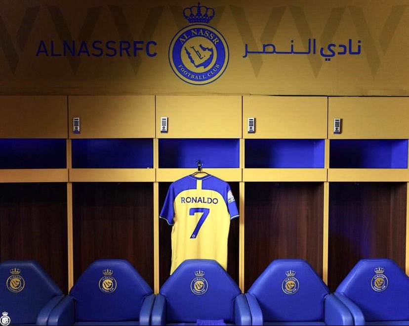 BainahSA's tweet photo. انتقال رونالدو إلى نادي النصر السعودي 
هل تعد صفقة رياضية فقط أم ماذا؟ 🧐⚽️
#RiyadhSeasonCup
#كأس_موسم_الرياض 
#لتكن_على_بينة https://t.co/y7iMc7nj4M
