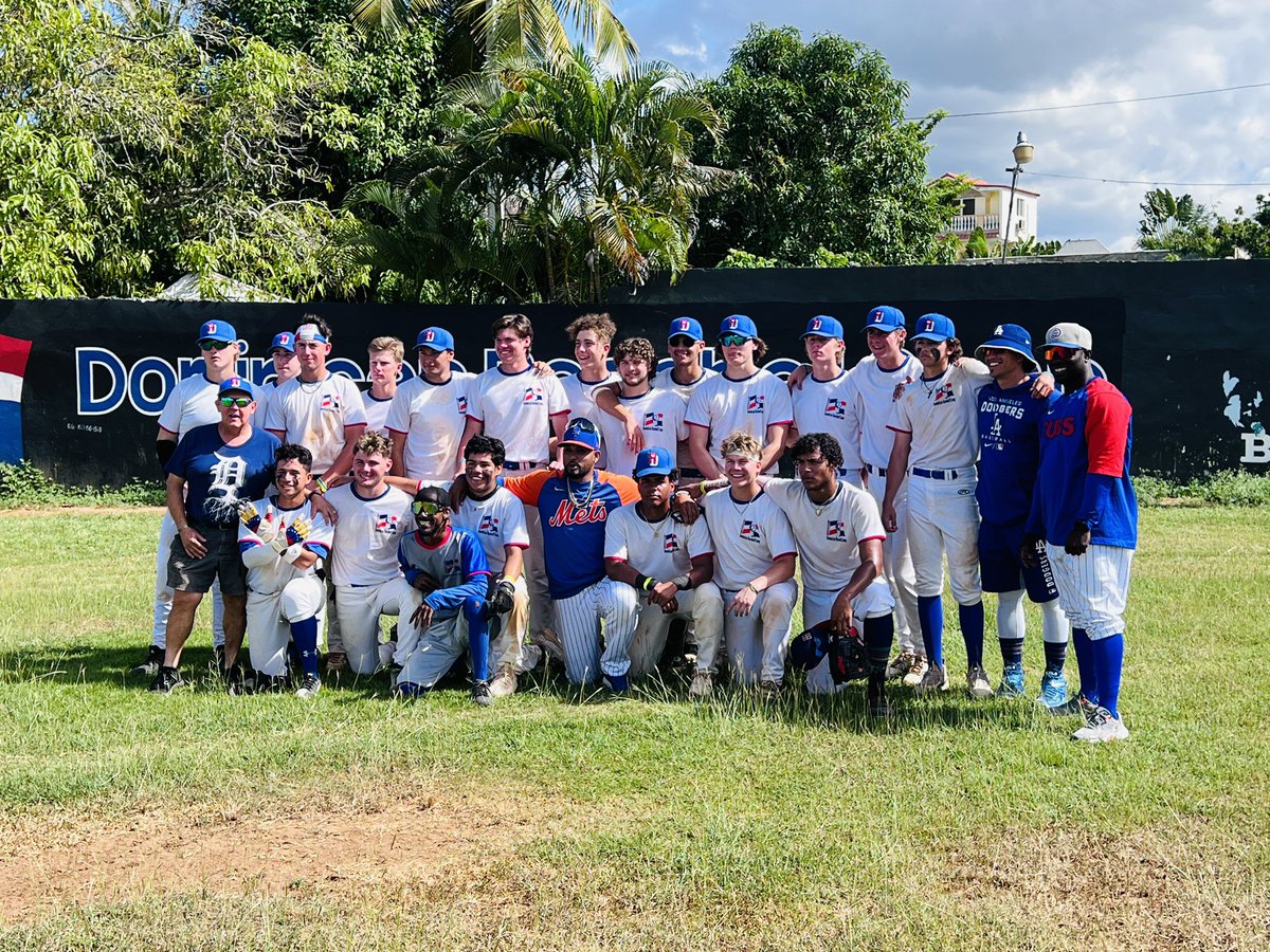 dannyelpolanco2's tweet photo. Played baseball and made friends. Unforgettable #uncommitted #catcher2023 @MoCoNationals @PSBaseballInc @TopPreps @campsfgcu @toezero
@ZacCole  @BUncommitted @CoastRecruits @ut_baseball @ZacCole_ @GyreneBaseball @FGCU_Baseball https://t.co/t7g1jhewfS