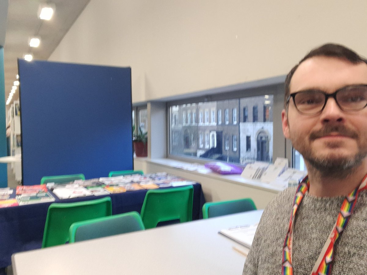 RICKYatPE's tweet image. 👋🏻Hi from #HackneyCentralLibrary where you can pick up condoms, take your HIV&amp;amp;STI test or get PrEP and HIV support for free for everyone 18yo+ 😊

#UequalsU #PrEP #LGBT #HIVandSTItest #LGBT #Hackney #Support #StopStigma with ❤ @PositiveEast at @hackneylibs @hackneycouncil