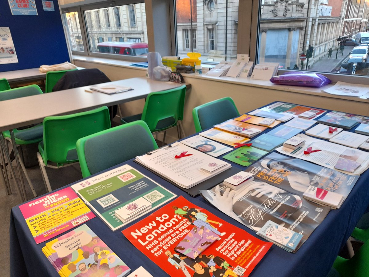 RICKYatPE's tweet image. 👋🏻Hi from #HackneyCentralLibrary where you can pick up condoms, take your HIV&amp;amp;STI test or get PrEP and HIV support for free for everyone 18yo+ 😊

#UequalsU #PrEP #LGBT #HIVandSTItest #LGBT #Hackney #Support #StopStigma with ❤ @PositiveEast at @hackneylibs @hackneycouncil