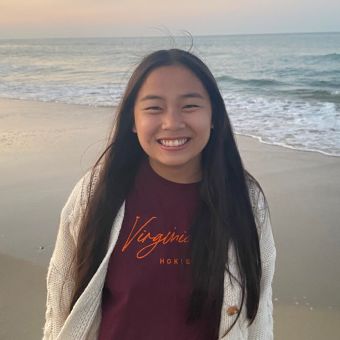 teachersinthemo's tweet photo. #MeettheTeam SuLing Trexler joined our team as an undergraduate research assistant for our 2022-23 academic school year! SuLing is a second-year student in the College of Arts and Sciences.  Learn more about SuLing https://t.co/AiPJgTCIJa https://t.co/QkUZbYcxQX