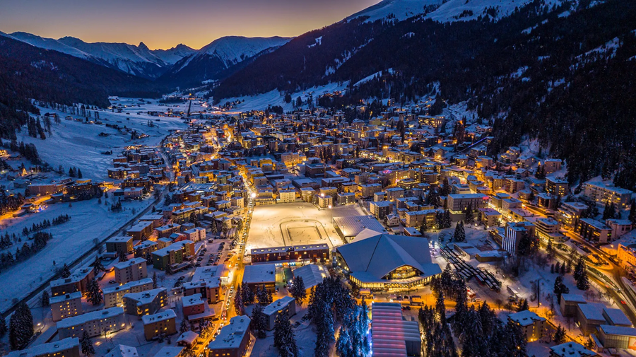 fuelcellsworks's tweet photo. #Hycap: @wef Puts #Hydrogen #Decarbonisation Centre Stage - and decarbonisation of hard-to-abate industries with clean hydrogen is high up on the agenda - https://t.co/pB4rB2Frui #HydrogenNow #HydrogenEconomy #HydrogenNews #H2 #CleanHydrogen #Decarbonise #CleanEnergy https://t.co/yhSSmtcUO4