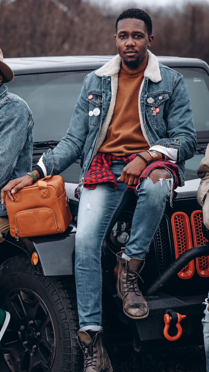 Our Guinep Tote is one of our most loved designs, and we can see why  👉🏿 our signature low - maintenance vegan leather looks 🔥 in this classic light brown. 
.
#blackwomenatwork#entrapanuer#culturalawareness#womenwhotravel#weworktotravel#blackwallstreet