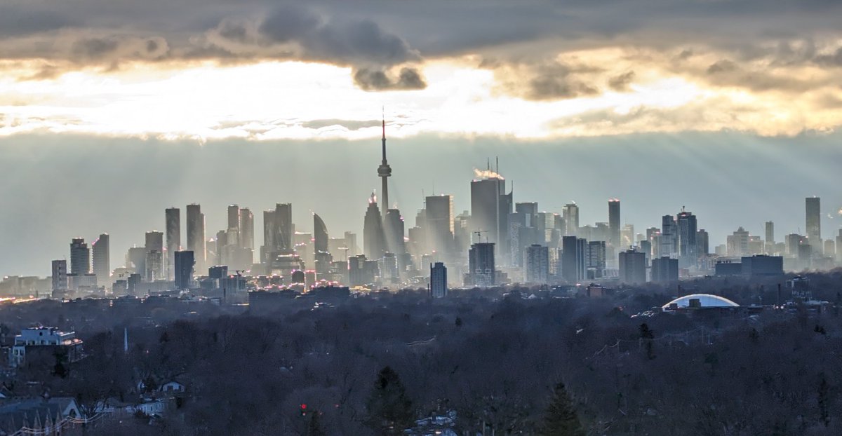 Blessings from above

 #Toronto #Pixel7Pro #Pixel