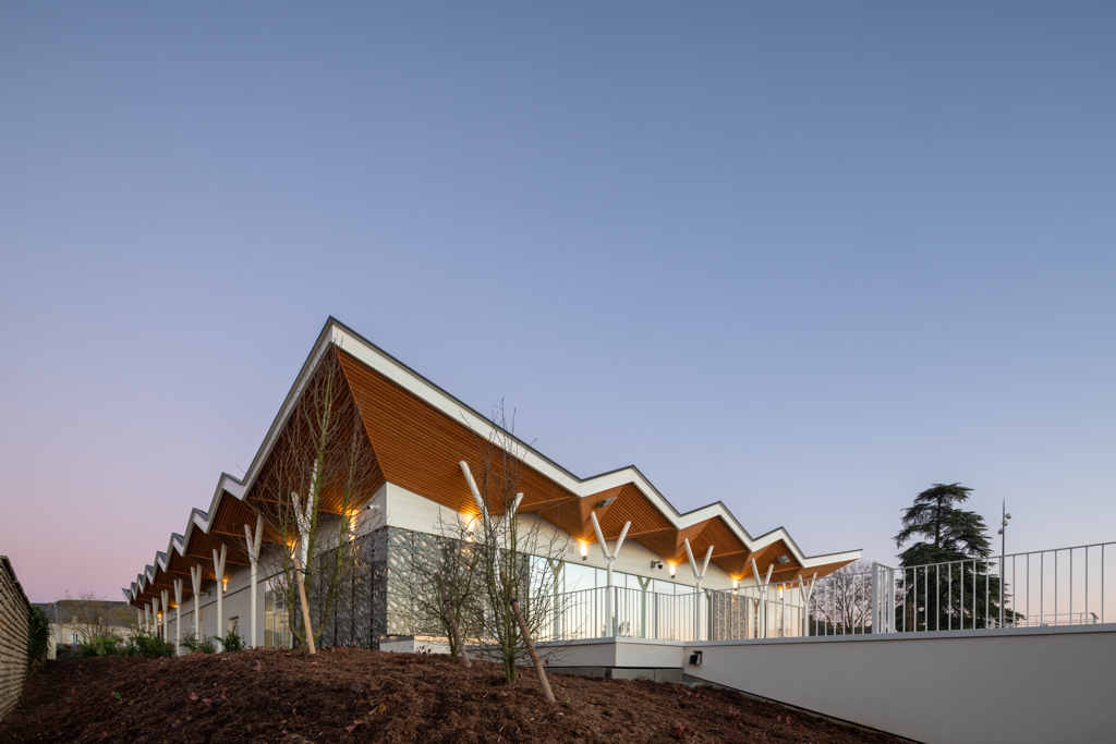 Finestown's tweet photo. Quelques photos supplémentaires du cinéma de Thouars, à l'honneur cette années sur ma carte de vœux.

Architecte : Basalt Architecture

#teamarchi #architecture #construction #bois #constructionbois #architecturelovers #architecte #architecturephotography #archilovers #archdaily https://t.co/h9tD7BSPYF