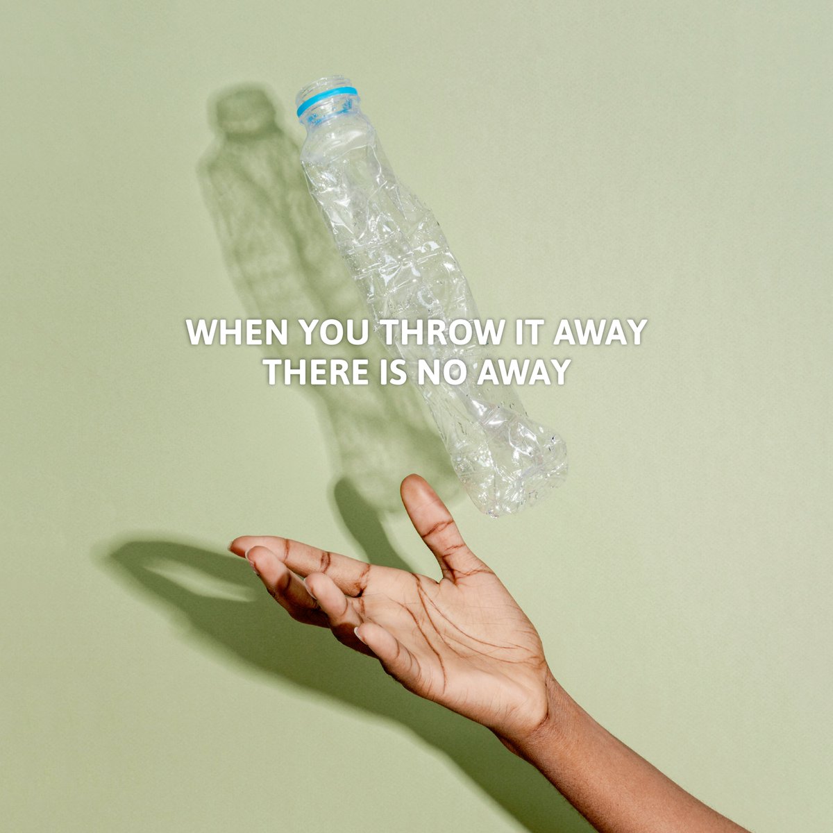 PiggeBags's tweet photo. WHEN YOU THROW IT AWAY THERE IS NO AWAY
#Save #Savenature #saynotoplastic #savesoil #climatechange #savesoil #waste #plasticpollution #oceans #piggebag https://t.co/dYW0yuL1qP