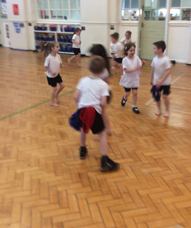 mr_robinson10's tweet photo. In this weeks P.E session we had @prentis_adam  working with our years 1&amp;2 children. They had a fantastic time playing lots of games while developing their physical literacy skills 🙌🏻 @HaxbyRoad @yorkrlfcfound https://t.co/Ttjs7mRe9p