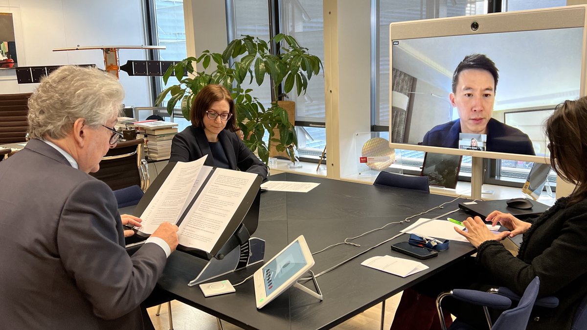 With younger audiences comes greater responsibility.

As a platform reaching millions of young Europeans, #TikTok has to fully comply with EU law, notably the #DSA.

I asked TikTok CEO Shou Zi Chew to demonstrate, as soon as possible, not only efforts but results.