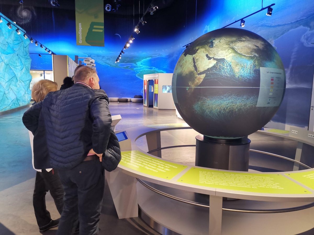 AFMOerling's tweet photo. Wir besuchen heute die Klimaarena Sinsheim. @arena_klima https://t.co/HsxJhWd4mU