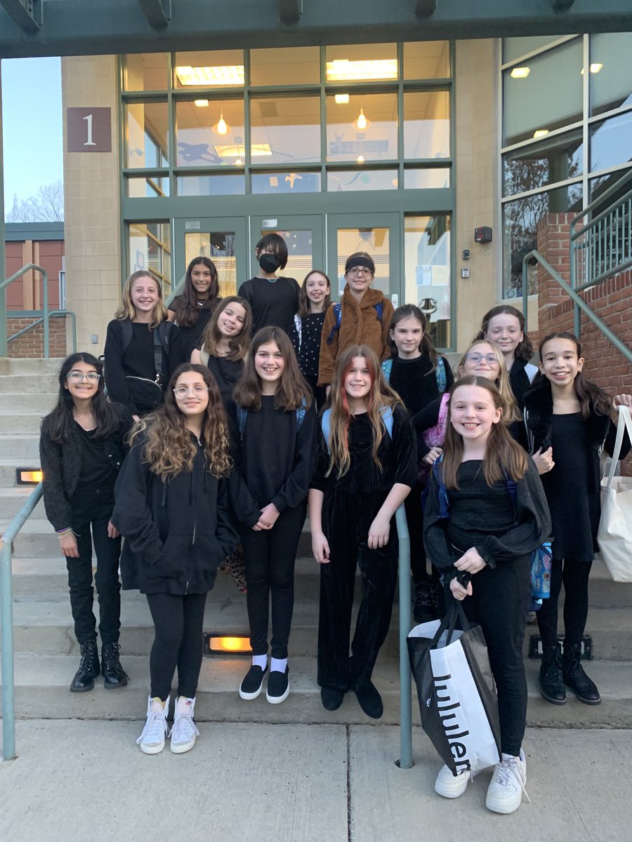These amazing ⁦<a href="/NTMKnightsAPS/">NottinghamES</a>⁩ kids ROCKED at the Pyramid concert last night! What a fabulous event! Thanks to ⁦<a href="/YorktownChoirs/">YorktownChoirs</a>⁩ for hosting. ⁦<a href="/APSArts/">APS Arts Education</a>⁩