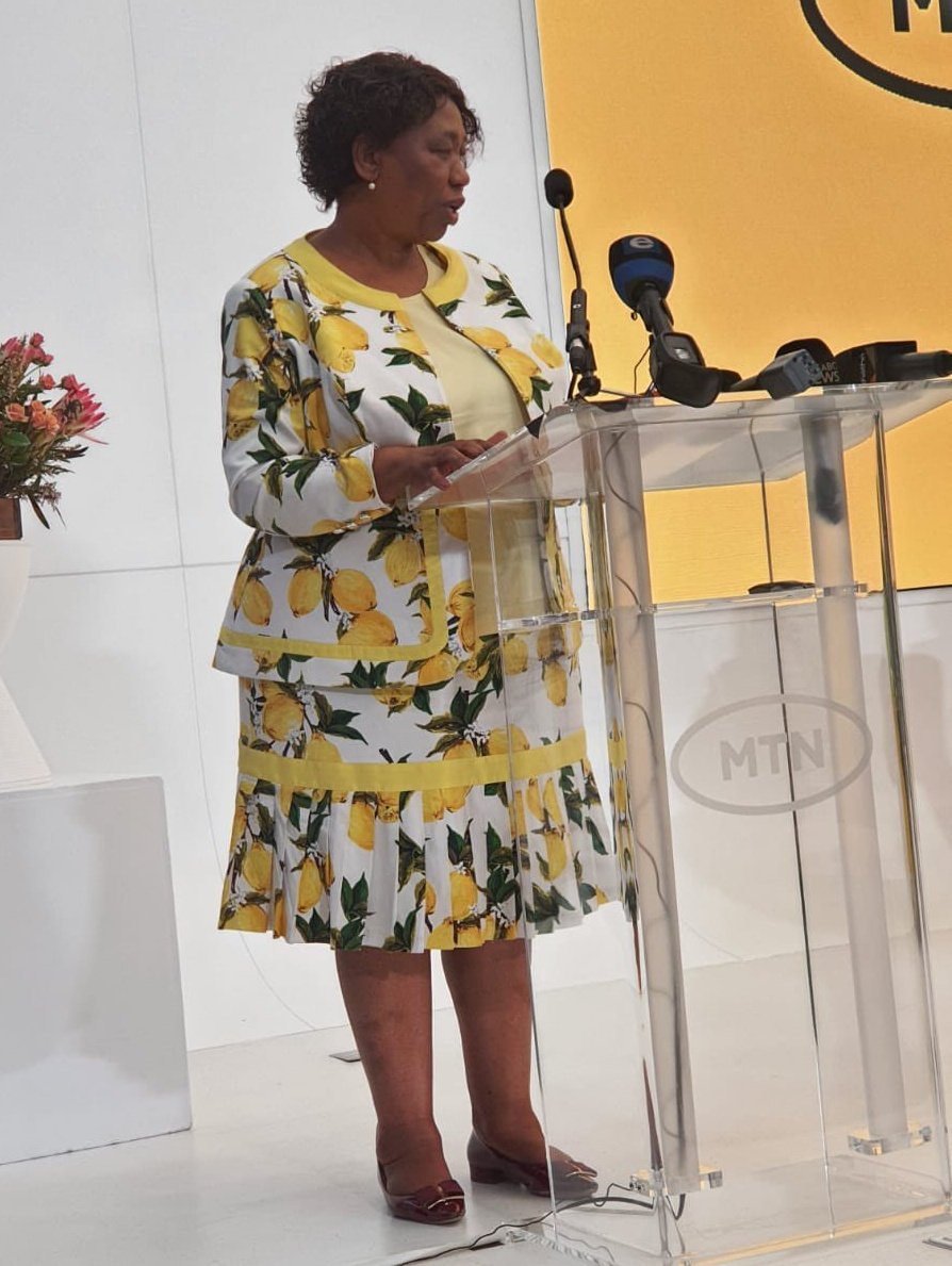 𝕋 𝕦 𝕞 𝕚 𝕤 𝕒 𝕟 𝕘 tweet media